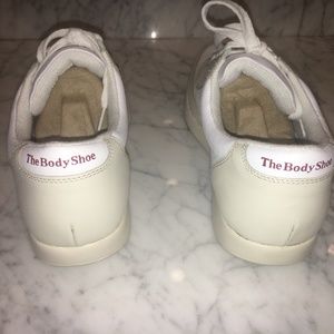the body shoe classic walker